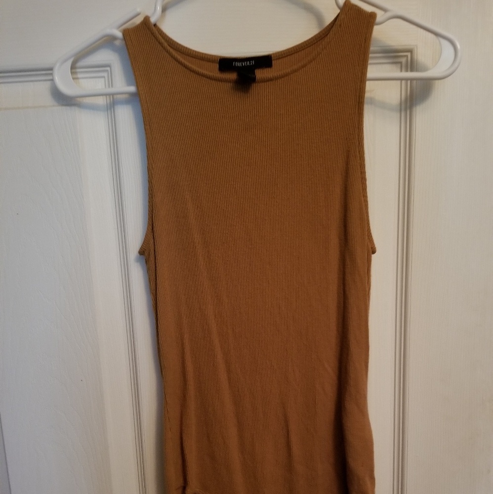 A short sleeved top from Forever 21